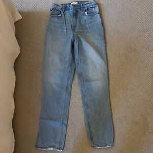 Abercrombie & Fitch 90s Ulta High Rise Straight Leg Jeans in Curve Love
